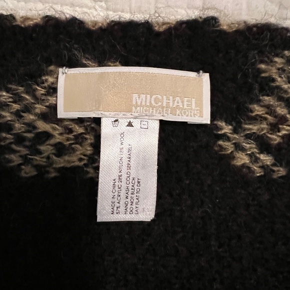 MICHAEL Michael Kors Leopard/Cheetah Print Scarf and Fingerless Mittens Set - Picture 2 of 2
